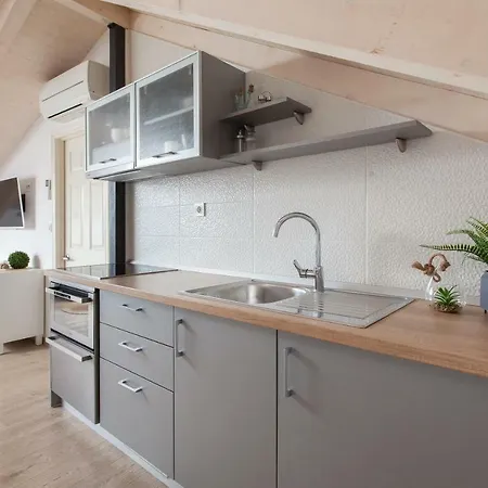 Seafront Center Fyaka דירה מאקרסקה