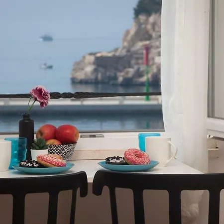 דירה Seafront Center Fyaka